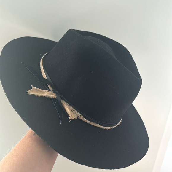 Yellow 108 hat - Picture 1 of 4